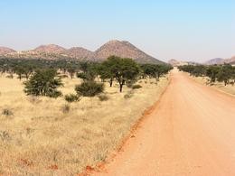 Auf dem Weg zu Kalahari Anib Lodge