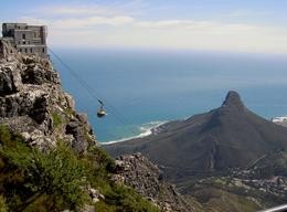 Gondel zum Tafelberg mit Blick auf Lion's Head